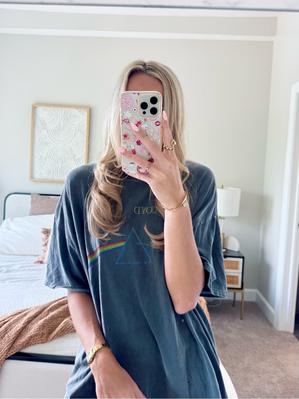 Urban Outfitters Pink Floyd 'The Dark Side of the Moon' Distressed Tee
